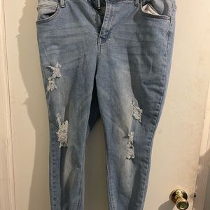 Light/medium denim skinny jeans